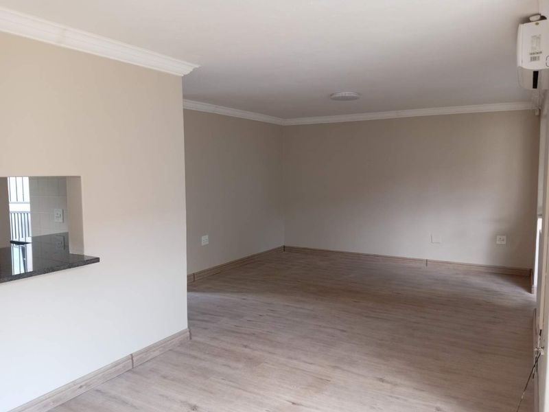 2bedr House in Hennopspark - Photo 2