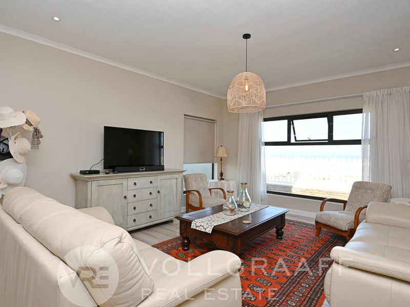 Five-Bedroom Seafront Home For Sale - Mile 4, Extension 1 - Photo 4