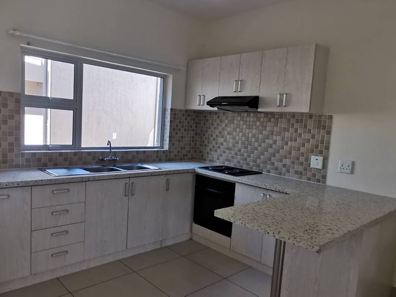 WELL-MAINTAINED 2 BEDROOM 2 BATHROOM APARTMENT FOR SALE IN ELISENHEIM: JERICHO HEIGHTS - Photo 5