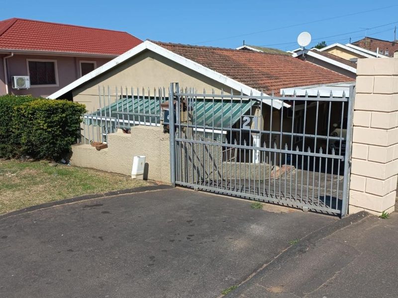 3 Bedroom House for sale in Shallcross - Photo 1