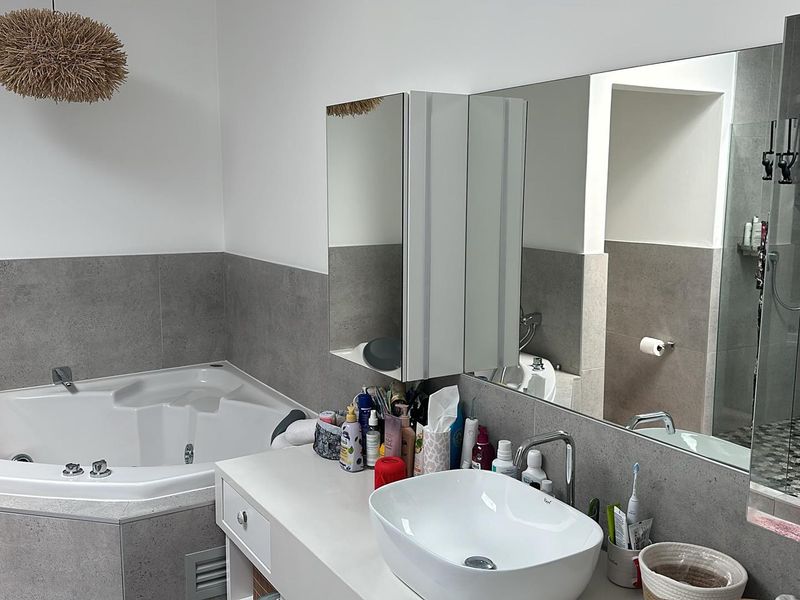 Luxury Penthouse Near The Mole- Swakopmund - Photo 8