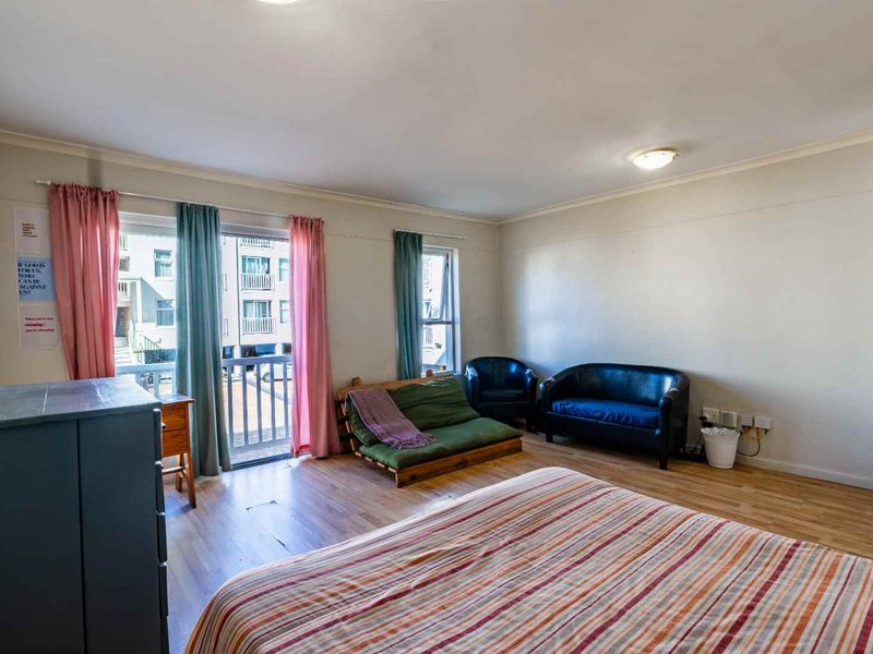 Spacious Studio Apartment for Sale - Photo 10
