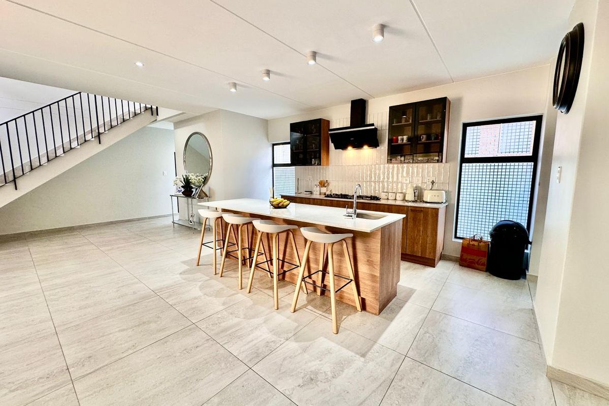 4bedrooms 3.5 bedrooms cluster to let - Photo 3