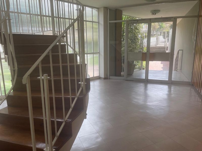 UNFURNISHED TWO BEDROOMS - FIRST FLOOR - Photo 4