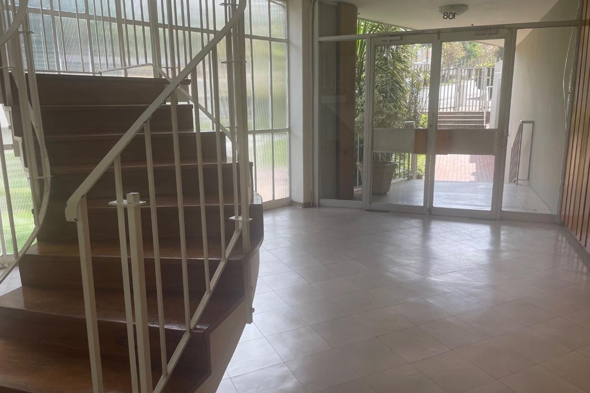 UNFURNISHED TWO BEDROOMS - FIRST FLOOR - Photo 4