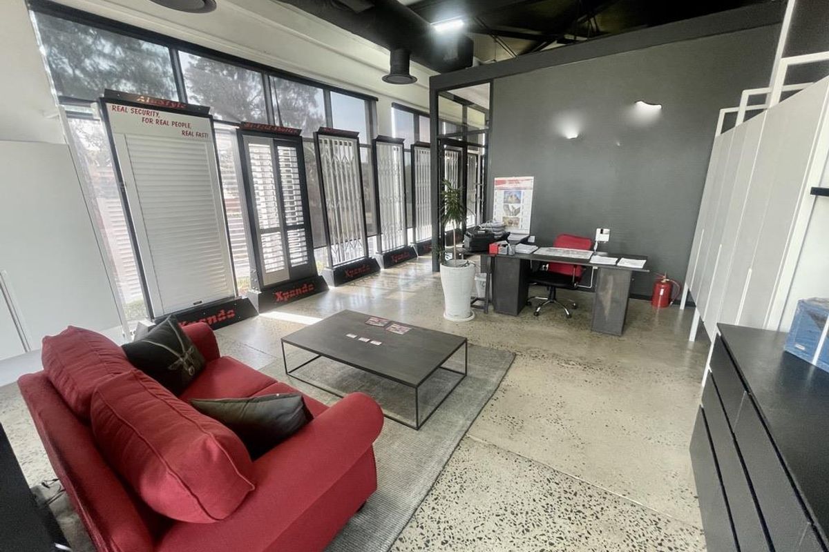 Hendra - Premium 100m2 Retail Space to Let in Durban North - Photo 2