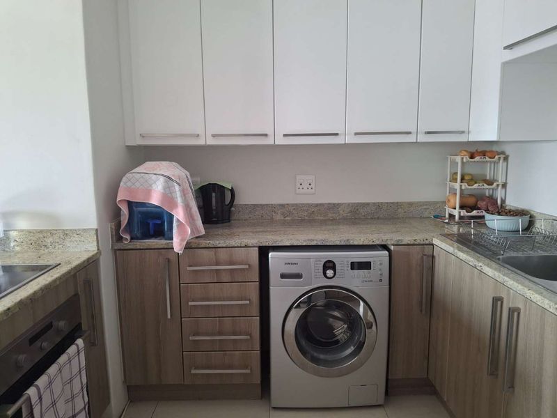 A CHARMING ONE BEDROOM FURNISHED APARTMENT - Photo 7