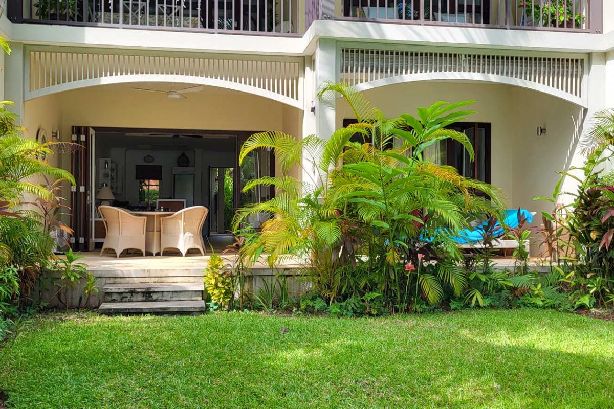 EXCEPTIONAL GROUND FLOOR EDEN ISLAND GARDEN UNIT - Photo 3