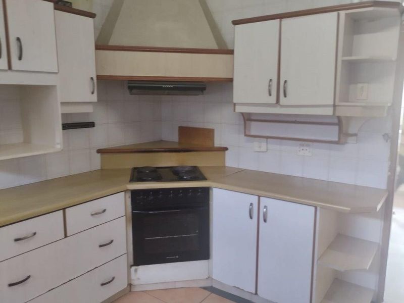 8 Bedroom Home for Large Family or Rental Investment - Photo 6