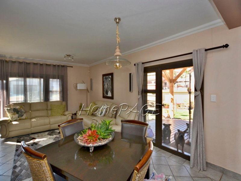 Dolphin Beach, Walvis Bay: Very neat duplex Townhouse is for Sale - Photo 6