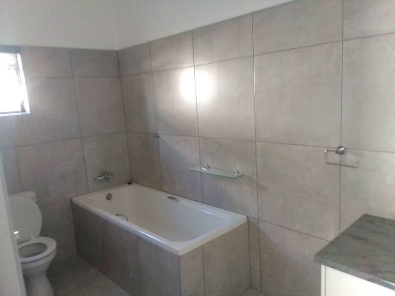 Omaruru:  2 Bedr Unit in Rivendell Estate is for Sale - Photo 5