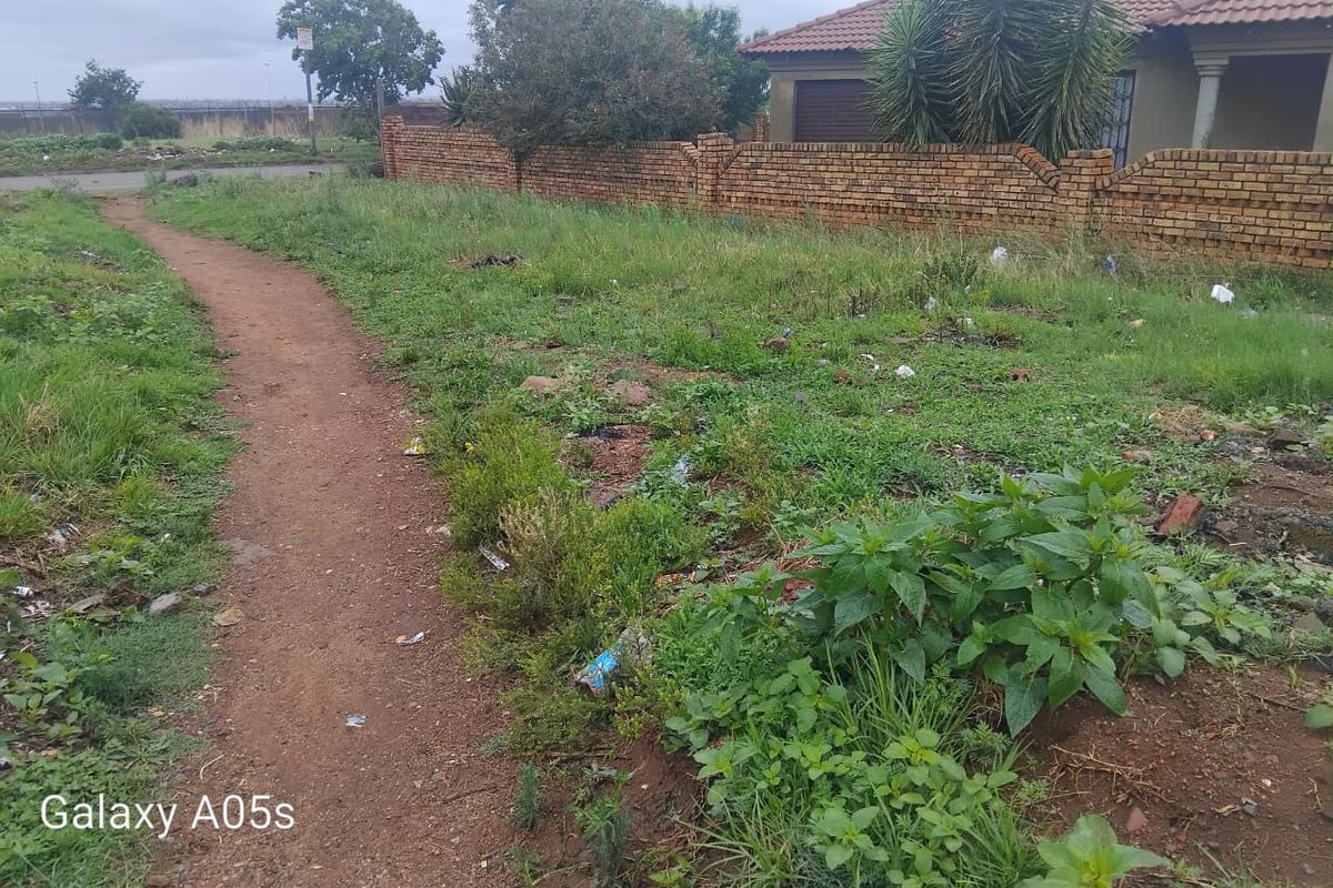 Vacant land available for sale. - Photo 4