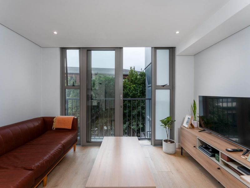 Modern Studio Apartment in Prestigious Claremont Upper - Photo 6
