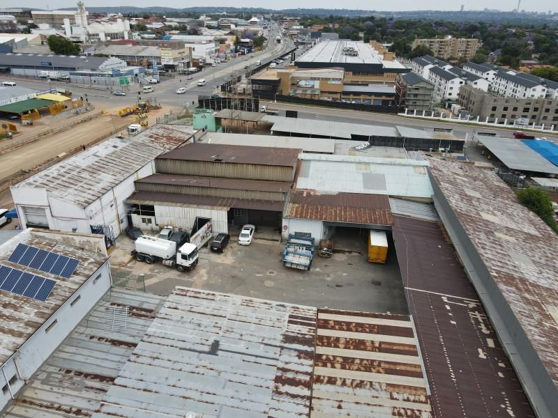 PRIME LOCATION COMMERCIAL IN SANDTON WYNBERG - Photo 7