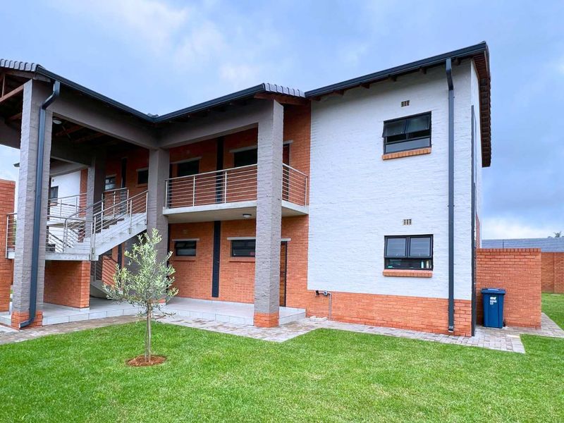 Two Bedroom Townhouse for Sale in Rietvalleirand - Photo 3