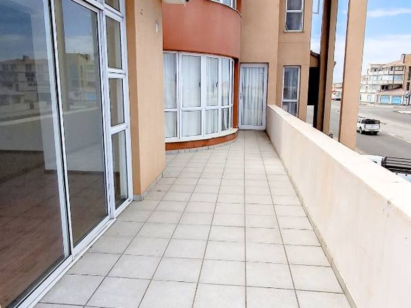 Spacious Apartment For Sale in Central Swakopmund - Photo 3