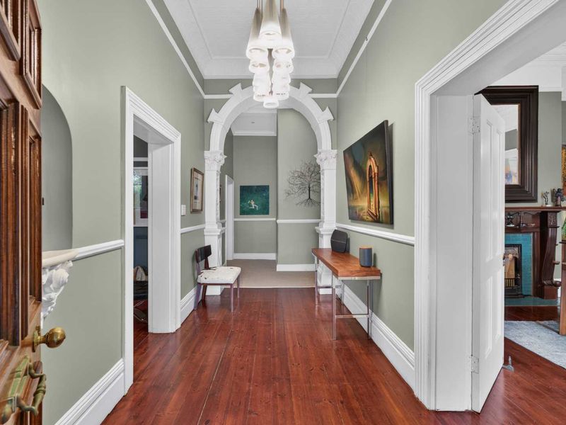 Character-Filled Victorian Family Home - Photo 7