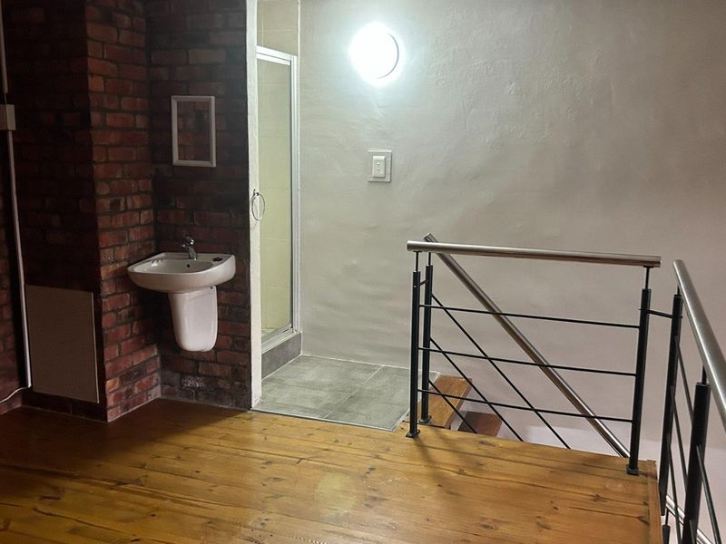 Studio 2000 Loft - Photo 4