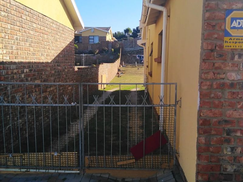 2 Bedroom Townhouse in Newton Park - Photo 10