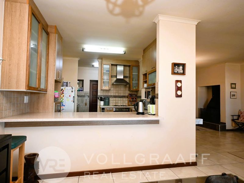 WELL-KEPT FAMILY HOME FOR SALE – SWAKOPMUND EXTENSION 9 - Photo 8