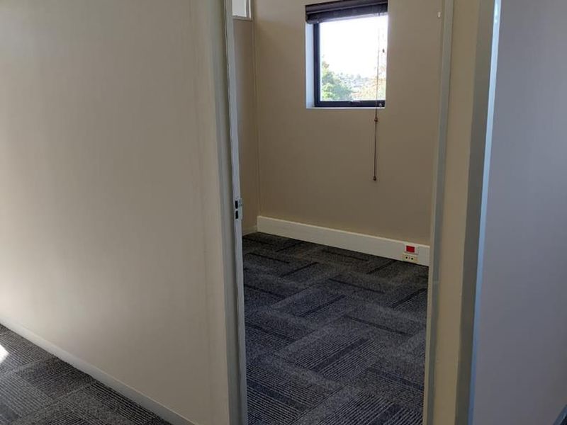 COMMERCIAL PROPERTY TO RENT IN HOWICK NORTH - Photo 2