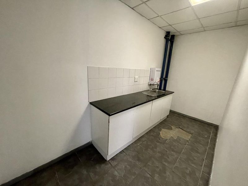 Hendra - Premium 789m2 A-Grade Office Space To Let | Springfield Business Hub - Photo 10