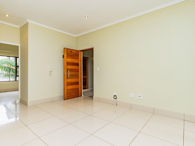 2 Bedroom Apartment for sale in Umhlanga Ridge - Photo 2