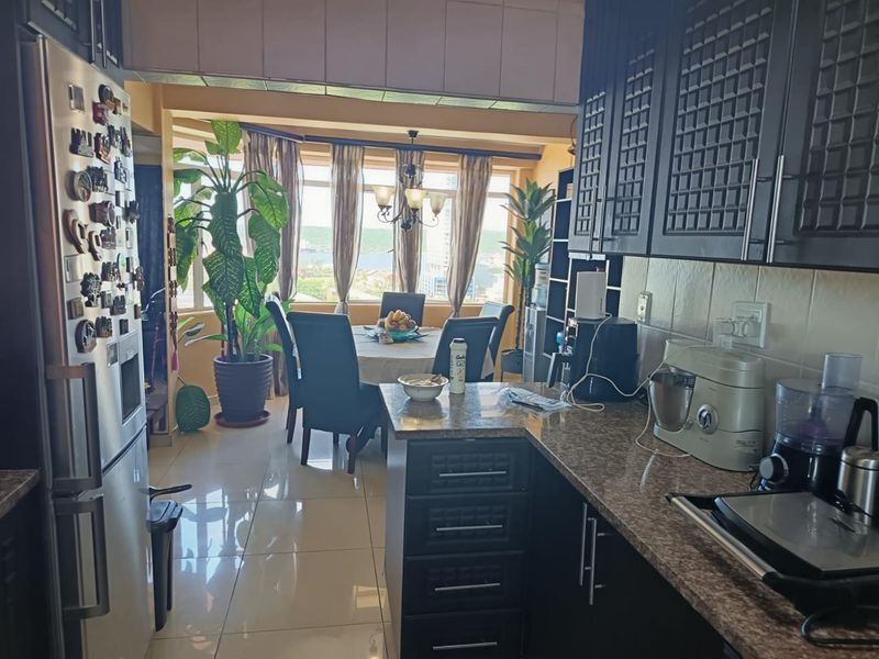 1. Spacious 2-Bedroom Apartment Near Ushakha Marine with Pool Access - Photo 5