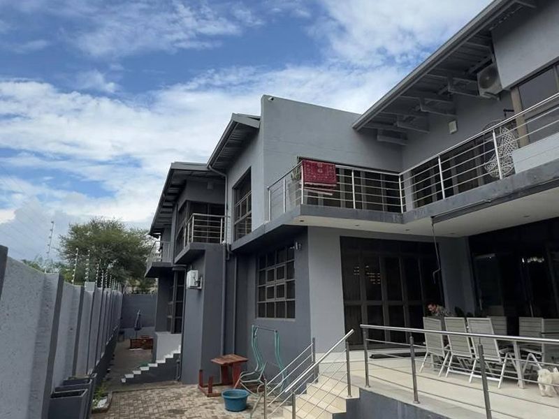 Mansion For Sale Auasblick - Photo 8