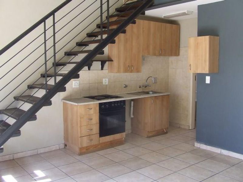 2 Bedroom Townhouse For Sale - Photo 9