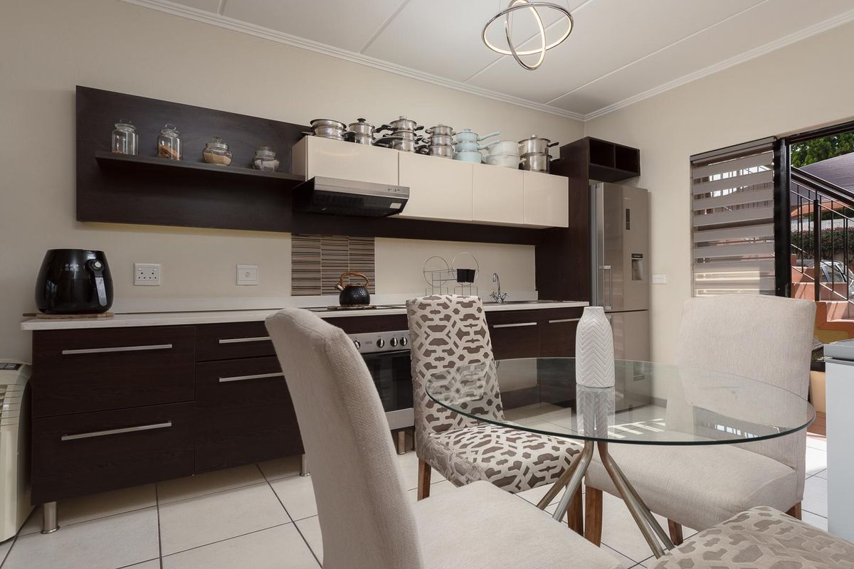 2 Bedroom Ground-floor Unit in Bakara-Glenvista with Stunning Views - Photo 5