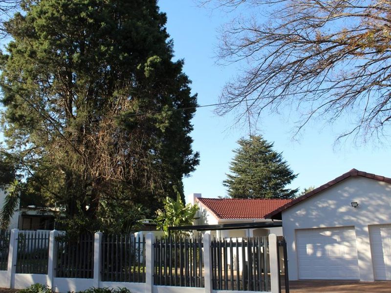 3 Bedroom House in Randpark Ridge - Photo 2