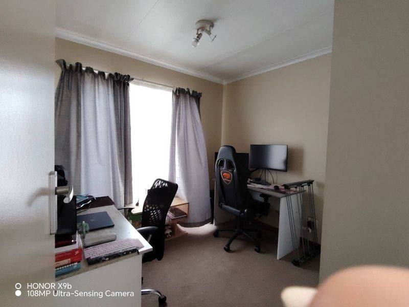 LIVE OR INVEST IN DIE HOEWES - Photo 9