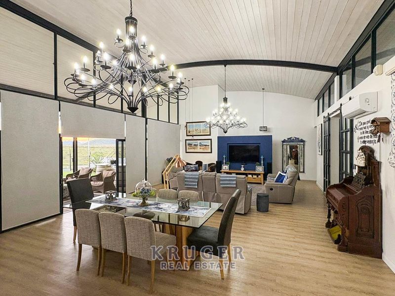 ONE-OF-A-KIND ARCHITECTURAL MASTERPIECE - Photo 8