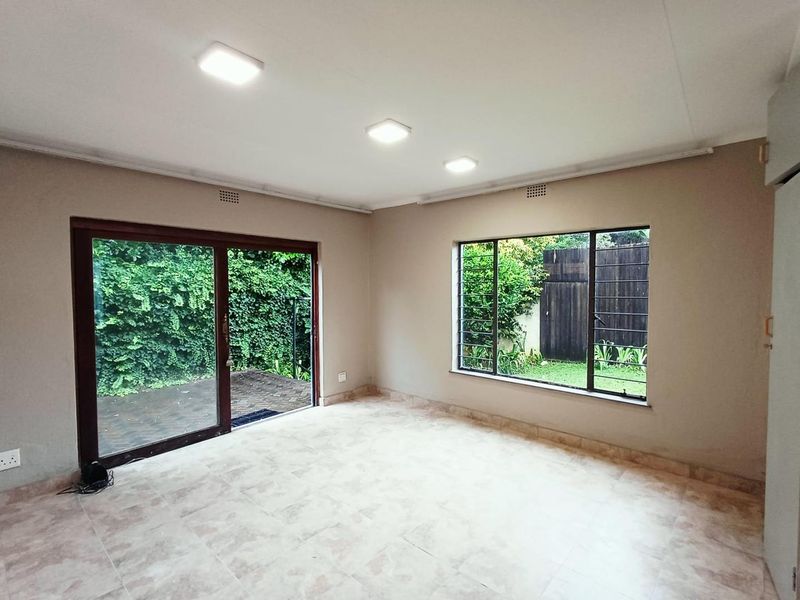 Classic Charm Meets Modern Living – Renovated 1-Bedroom Victory Park Cottage - Photo 9
