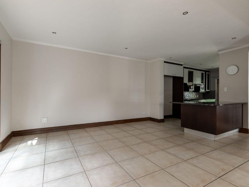 3 Bedroom House to Rent in Dainfern - Photo 5