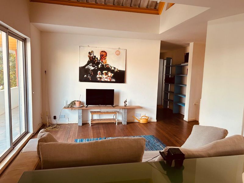 Unique Architect-Designed Contemporary Villa with Private Pool in Prime Pereybere Location - Photo 8