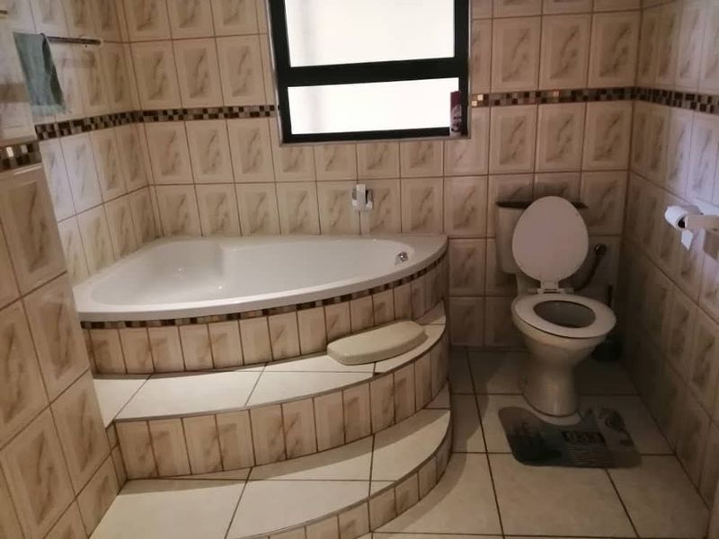 Freestanding House For Sale In Okahandja, Nau Aib, Extension 1 - Photo 4