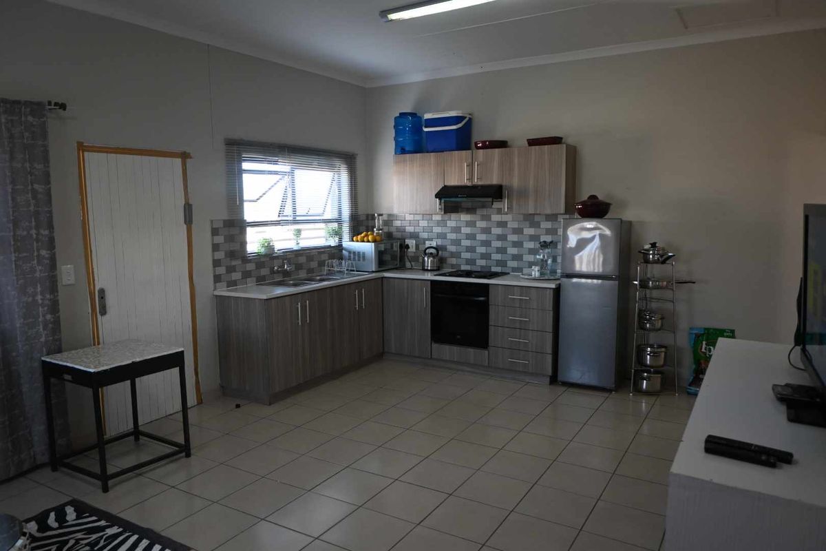 ✨ Charming 2-Bedroom Home for Sale- Osona Village ✨ - Photo 5
