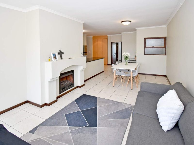 Modern Elegance & Easy Living in the Heart of Dainfern - Photo 9