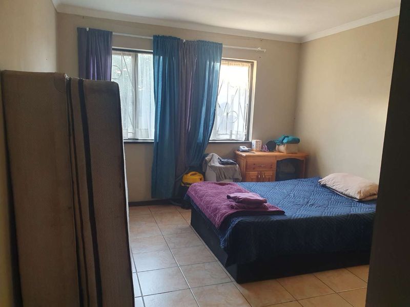 Family Home close to Duneside School and Dunes Mall - Photo 7