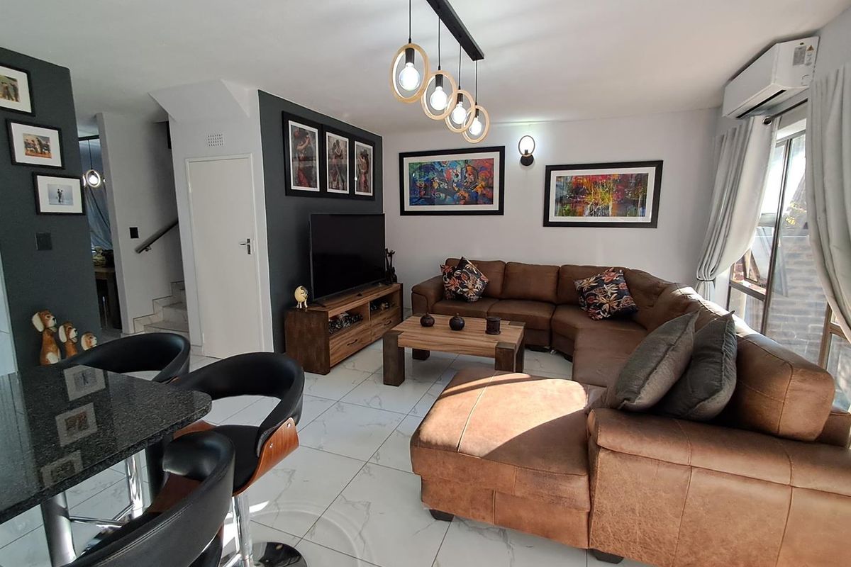 Modern 3 Bedroom Duplex Unit in Brackenhurst - Photo 4