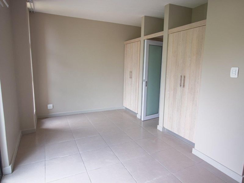 Bachelor/Studio Apartment available in Hatfield - Photo 3