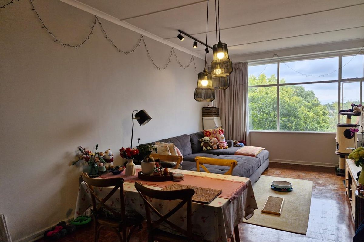 Renovated 1 Bedroom Apartment - Photo 2