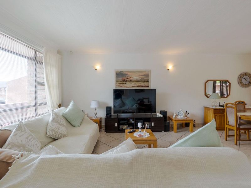 Immaculate face brick simplex - Photo 7