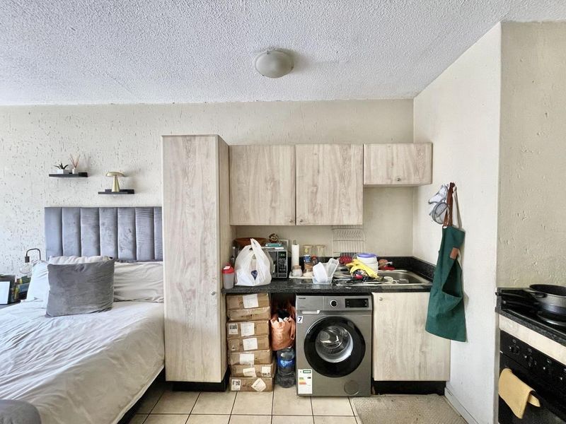 Investment Opportunity in Hillcrest - Photo 4