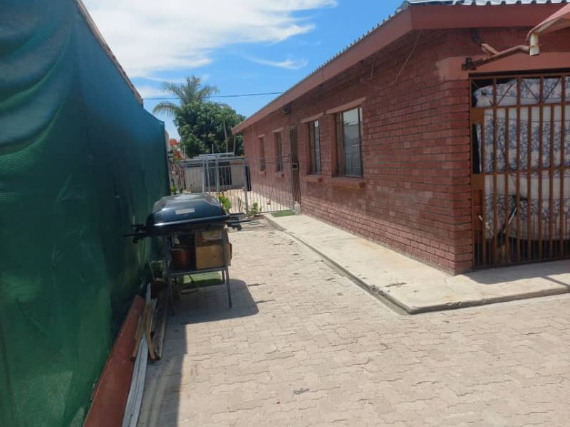 HOUSE FOR SALE - ONGWEDIVA - Photo 2