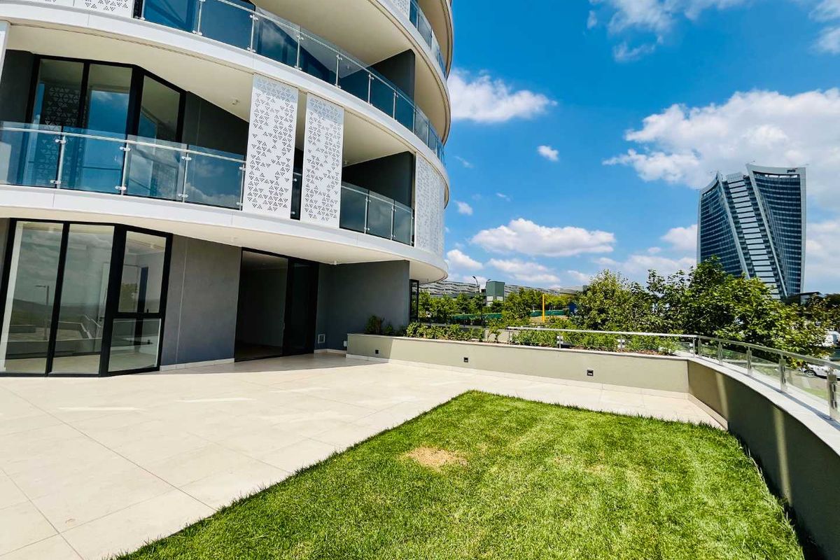 one of kind 2 bedroom ground floor apartment for sale at Ellipse - Photo 3