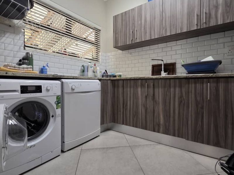 Spacious Three Bedroom Family Home for Sale in Ocean View - Photo 4