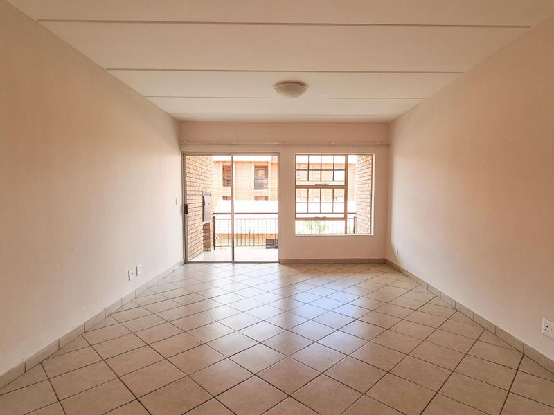 Welcome to Hazeldean - Loadshedding-Free Area! - Photo 5